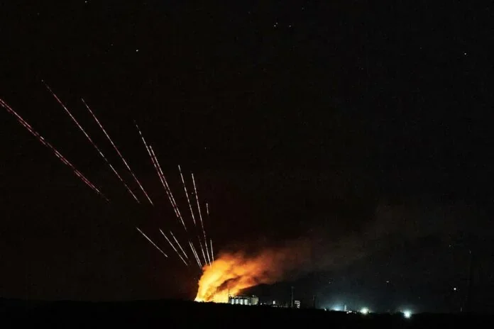 Пожежа на АЗС у Джанкої під час атаки дронів у Криму