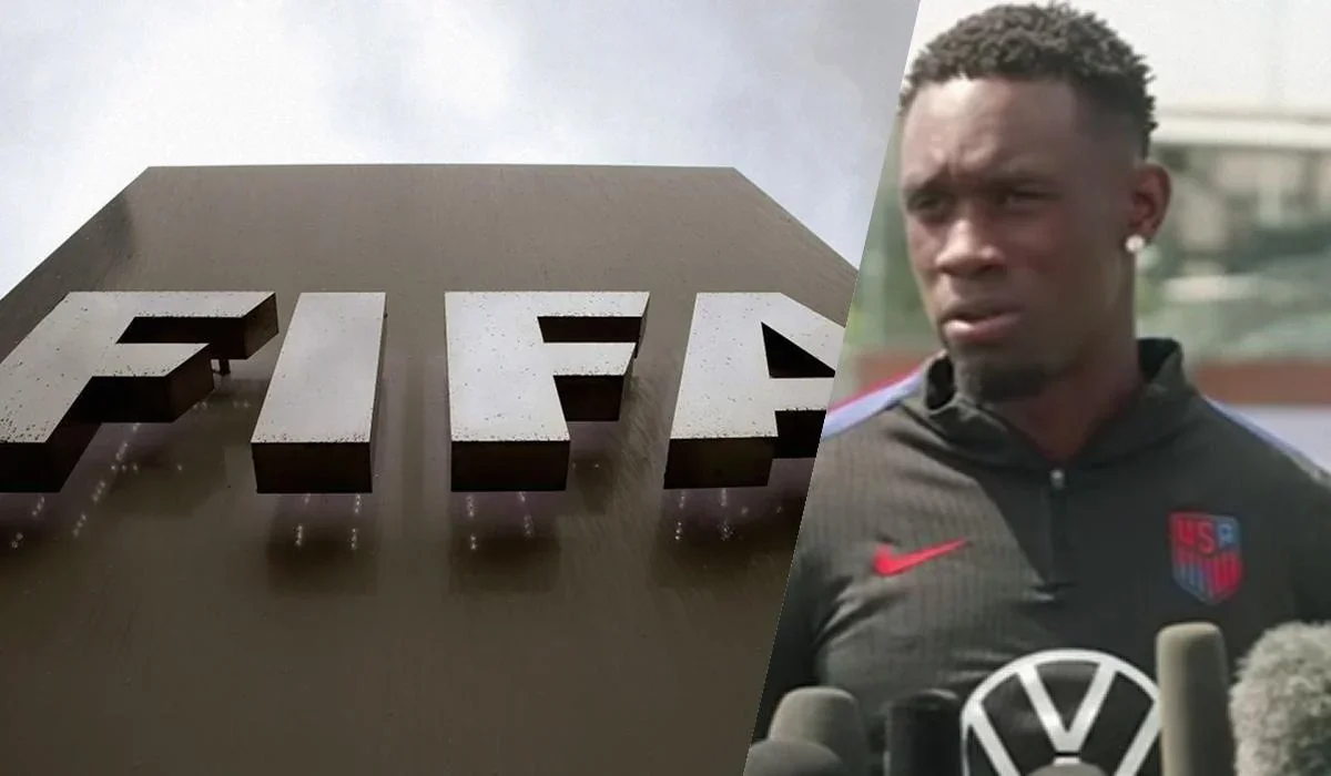 Логотип FIFA та Фоларін Балогун у формі збірної США