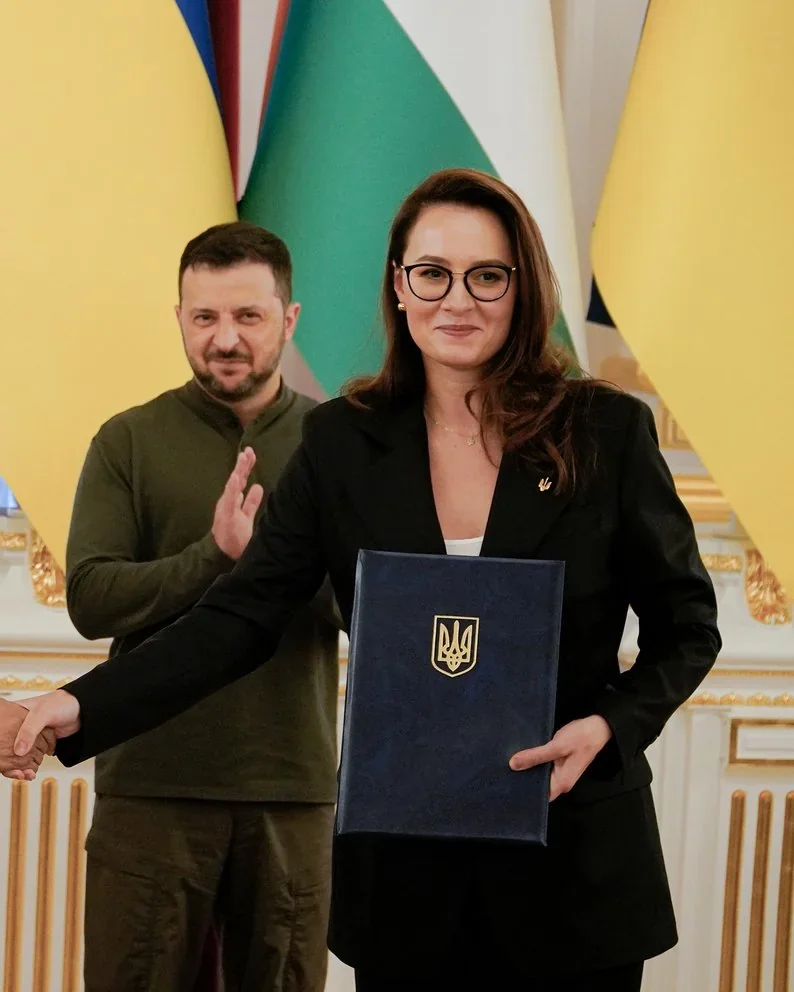 Президент Зеленський і Юлія Свириденко під час оновлення уряду